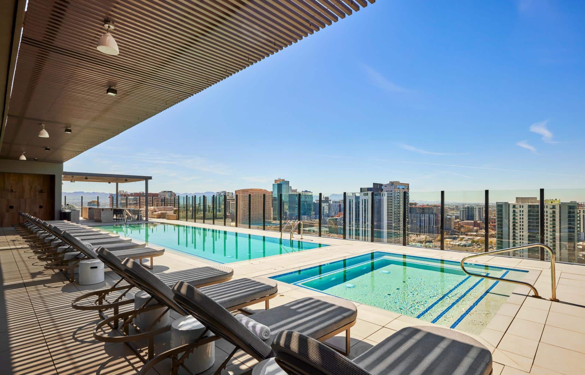 Roof top pool at our Pet friendly apartments in downtown phoenix